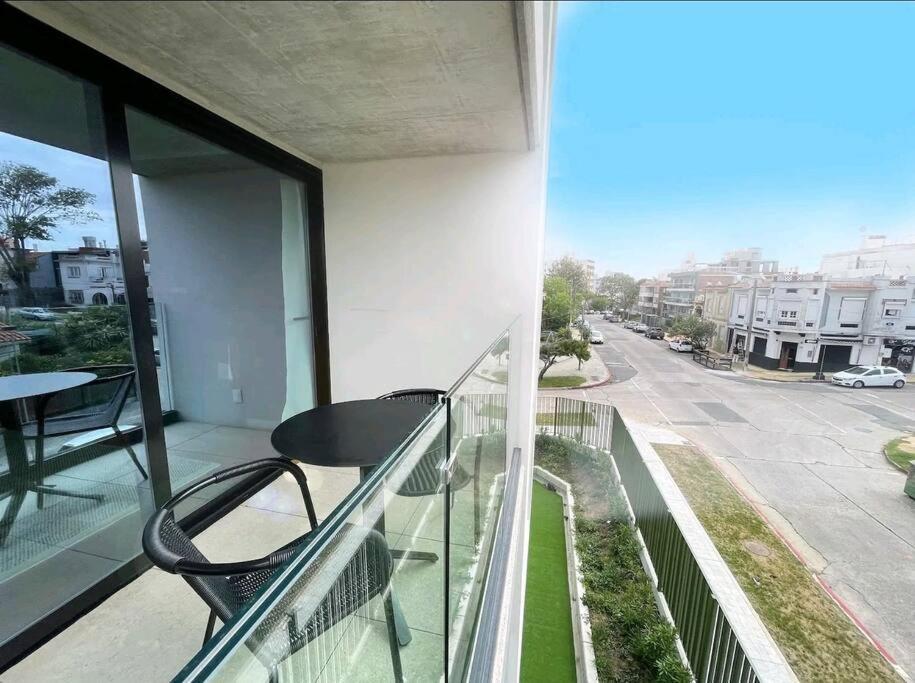 Exclusivo Apartamento En Rambla O'higgins * Montevideo