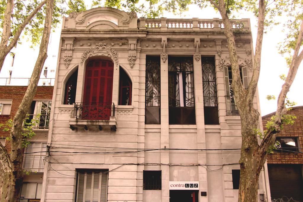 Contraluz Arthostel Hostal