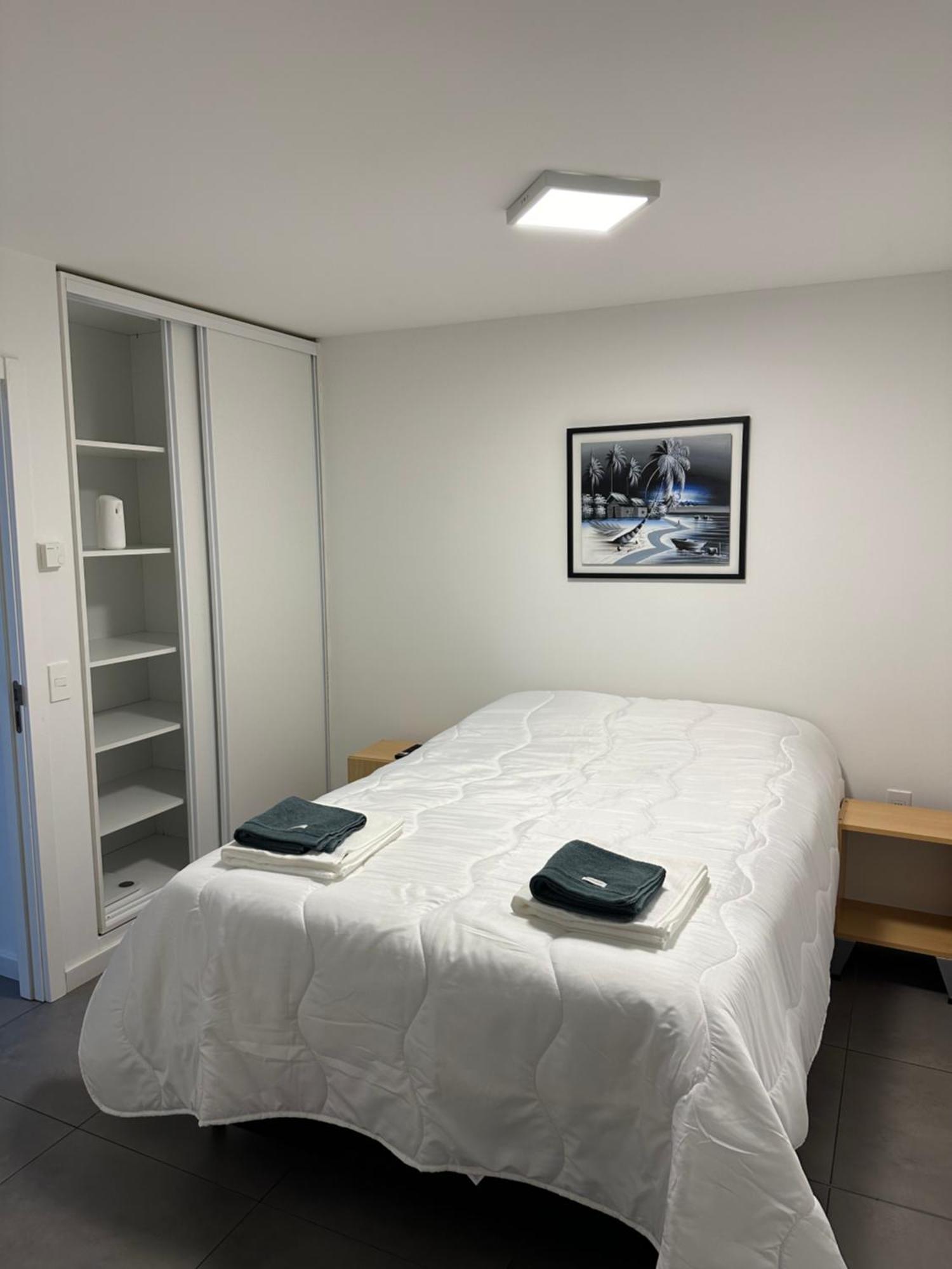 Apartamento En Malvin Piscina * Montevideo