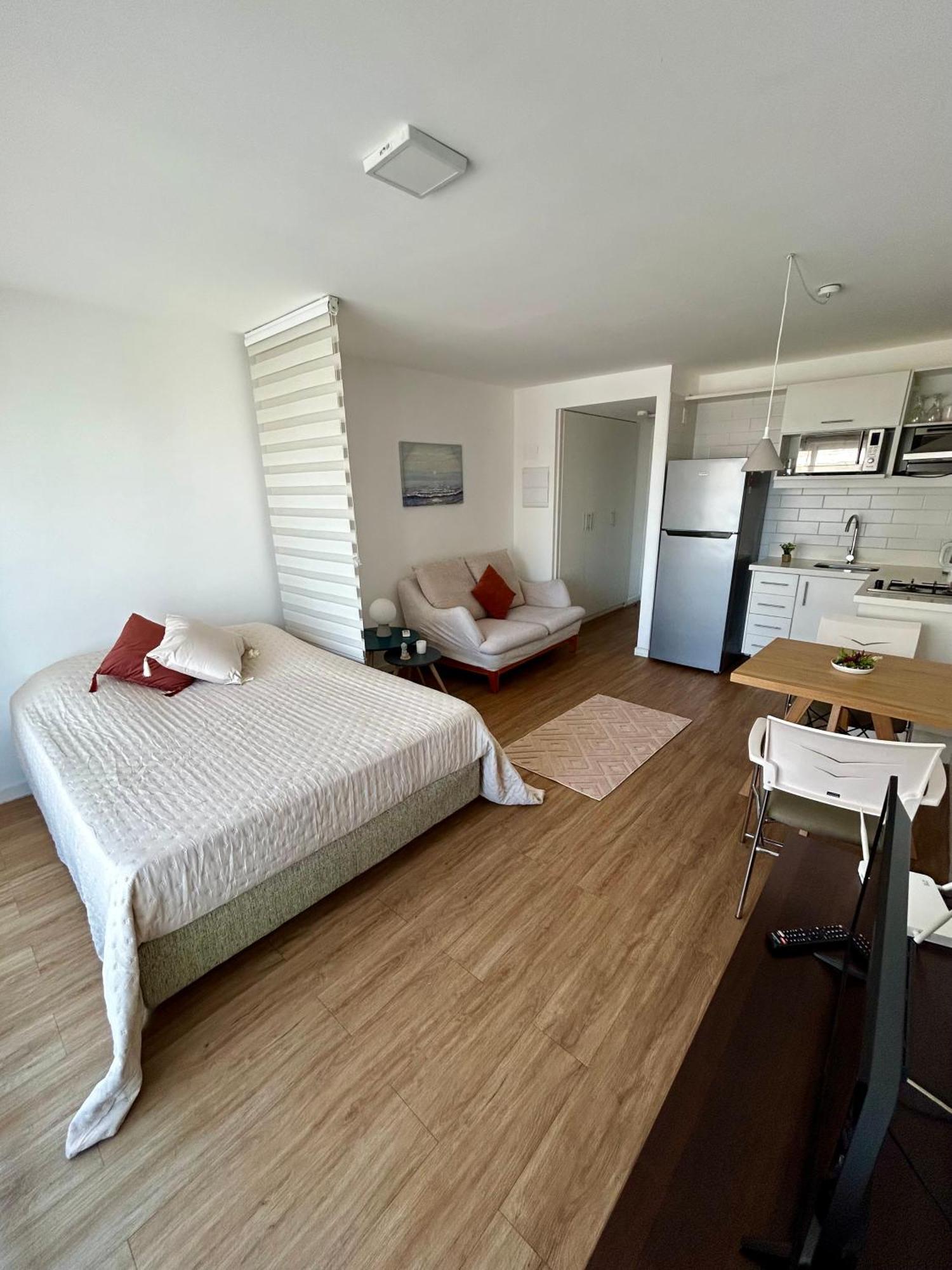 Apartamento Hermoso Monoambiente En Punta Carretas Piso 8 Montevideu