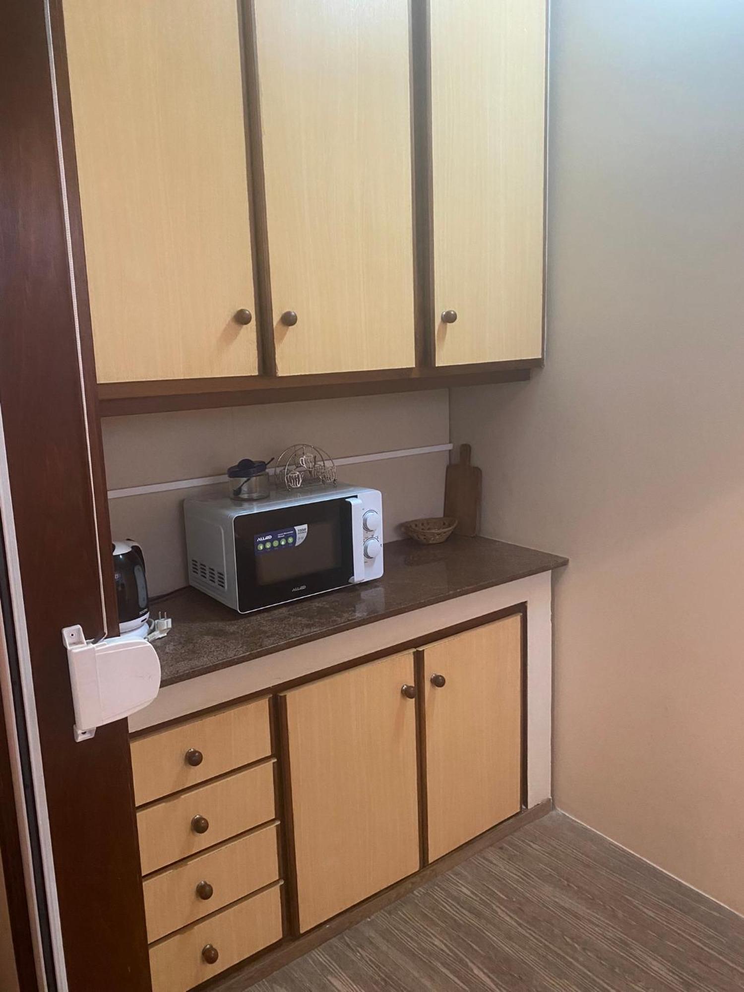 Apartamento Independiente En Alquiler En Casa De Familia *