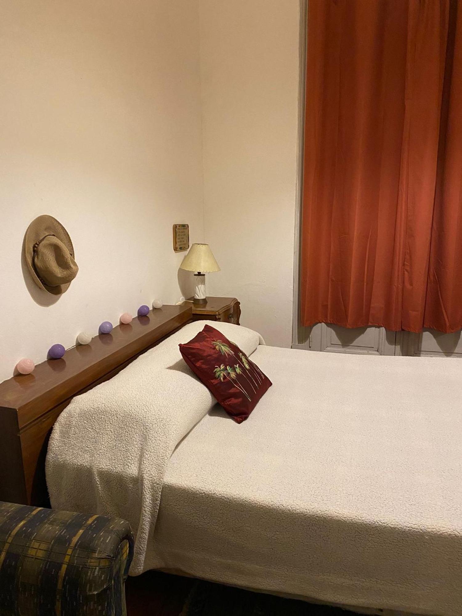 Edificio Quijano Homestay Montevideo