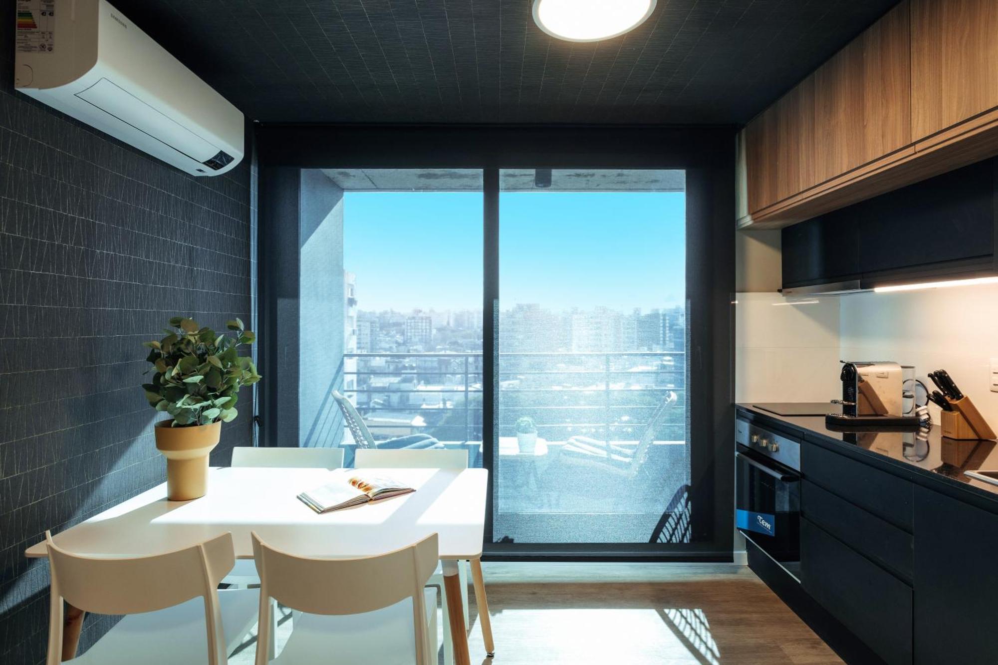 Moderno En Punta Carretas Con Vistas A La Ciudad Apartamento