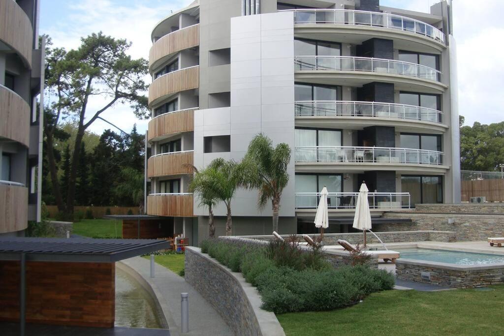 Loop 1d, 80 M2, Parrillero Y Deck En Carrasco Apartamento Montevideo