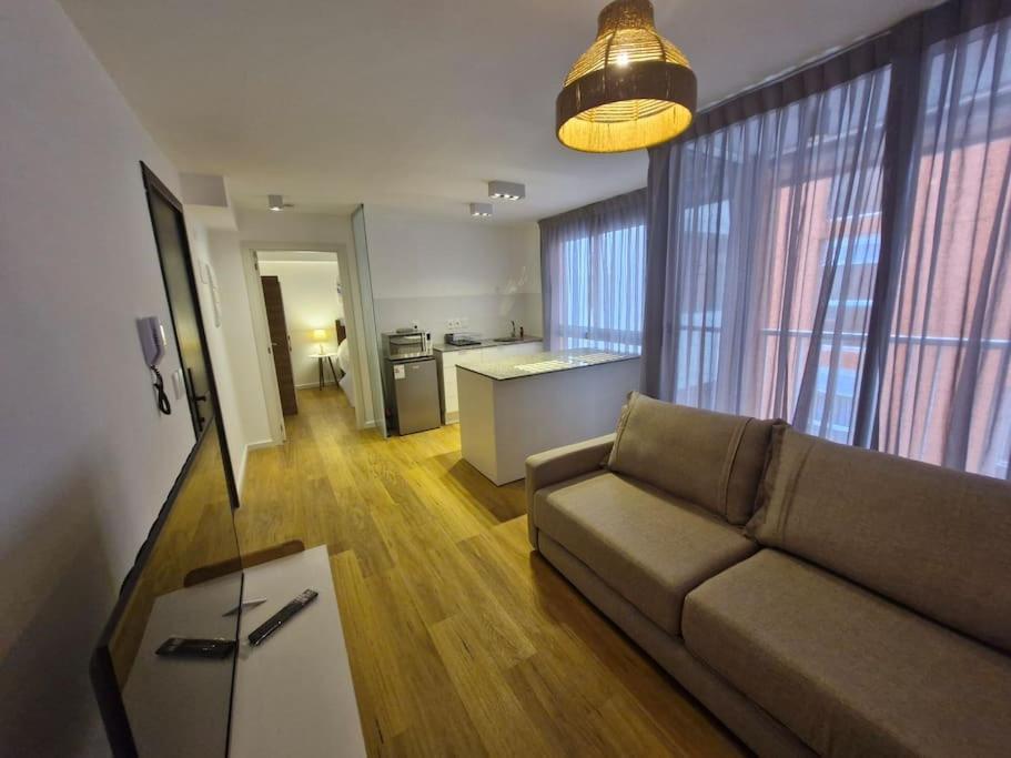 Apartamento En El Centro, Nuevo Y Funcional - Parking Con Reserva Previa *