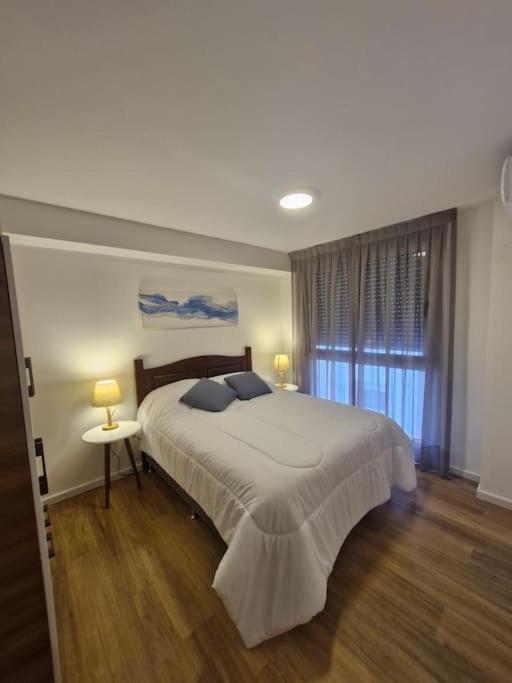 En El Centro, Nuevo Y Funcional - Parking Con Reserva Previa Apartamento *