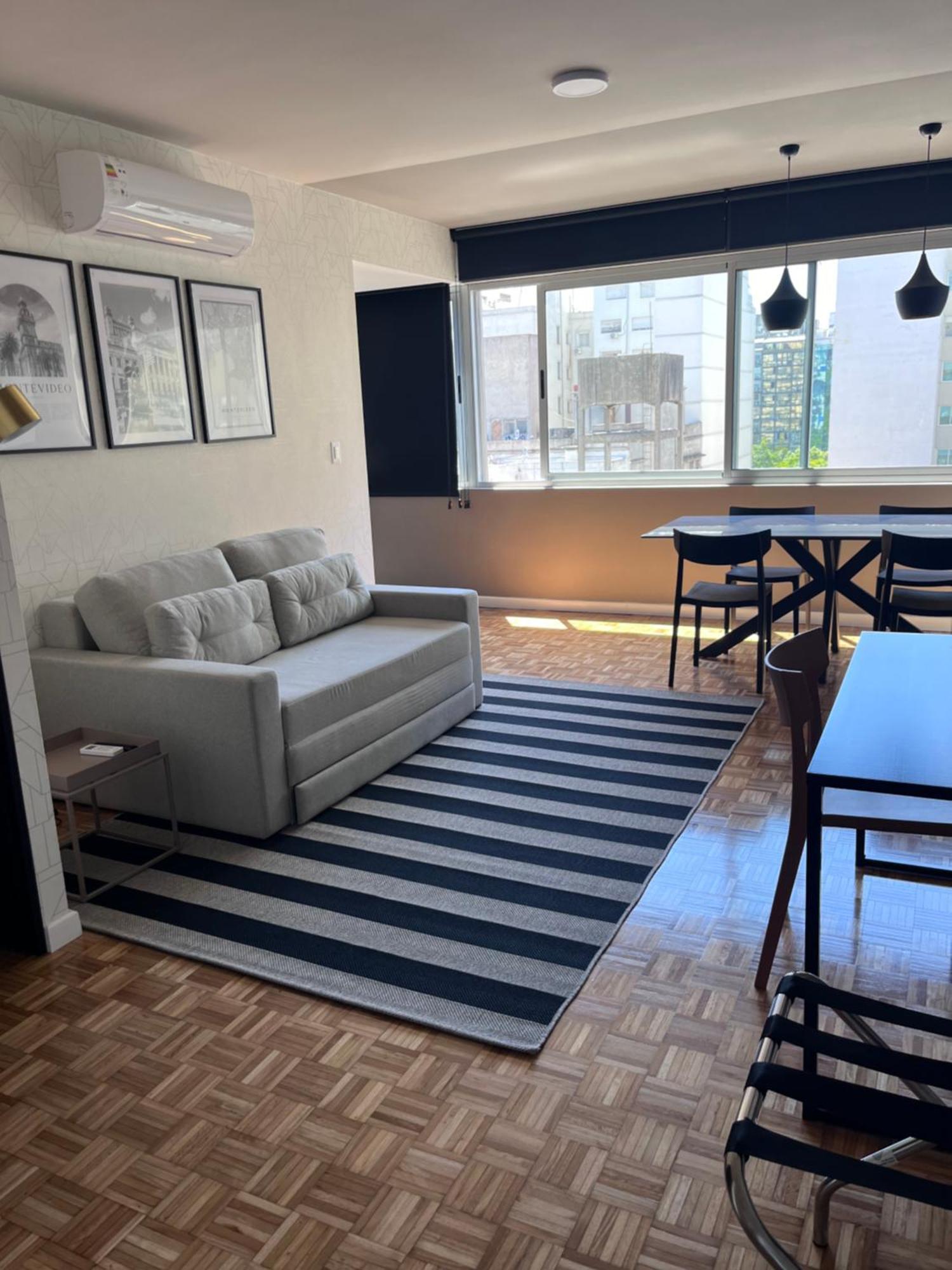 Apartamento Luminoso Y Confortable En El Corazon De La Ciudad Montevideo