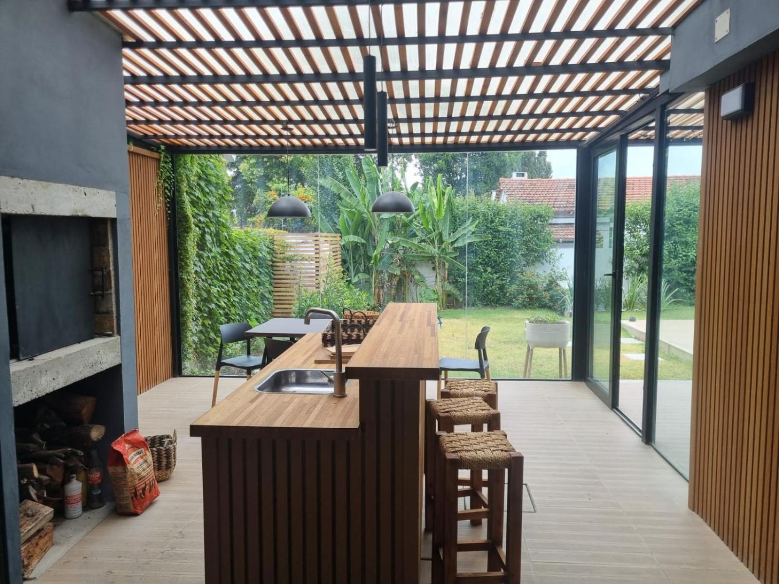 Modern In Carrasco *