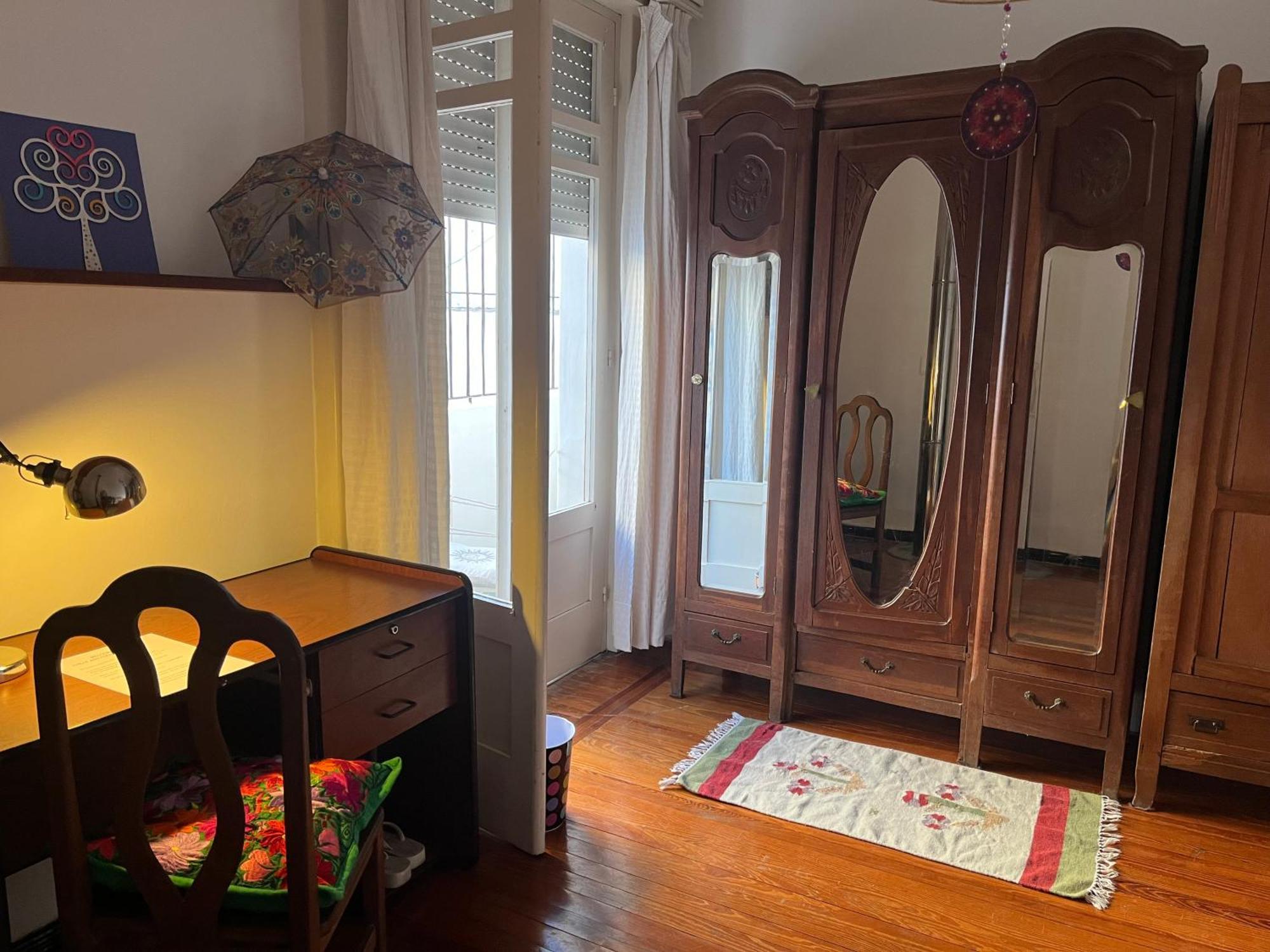 Single En Casa Art Deco En Barrio Sur * Montevideo