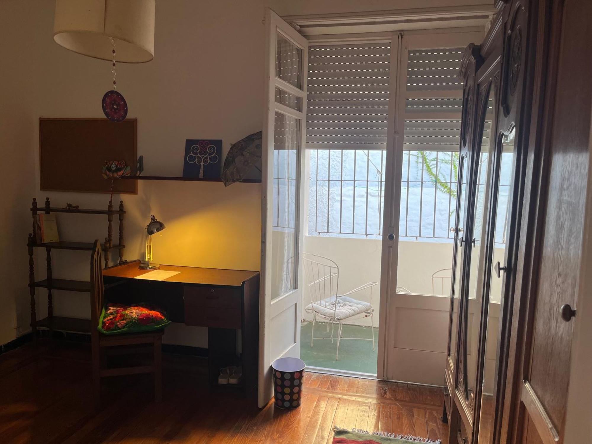 Single En Casa Art Deco En Barrio Sur