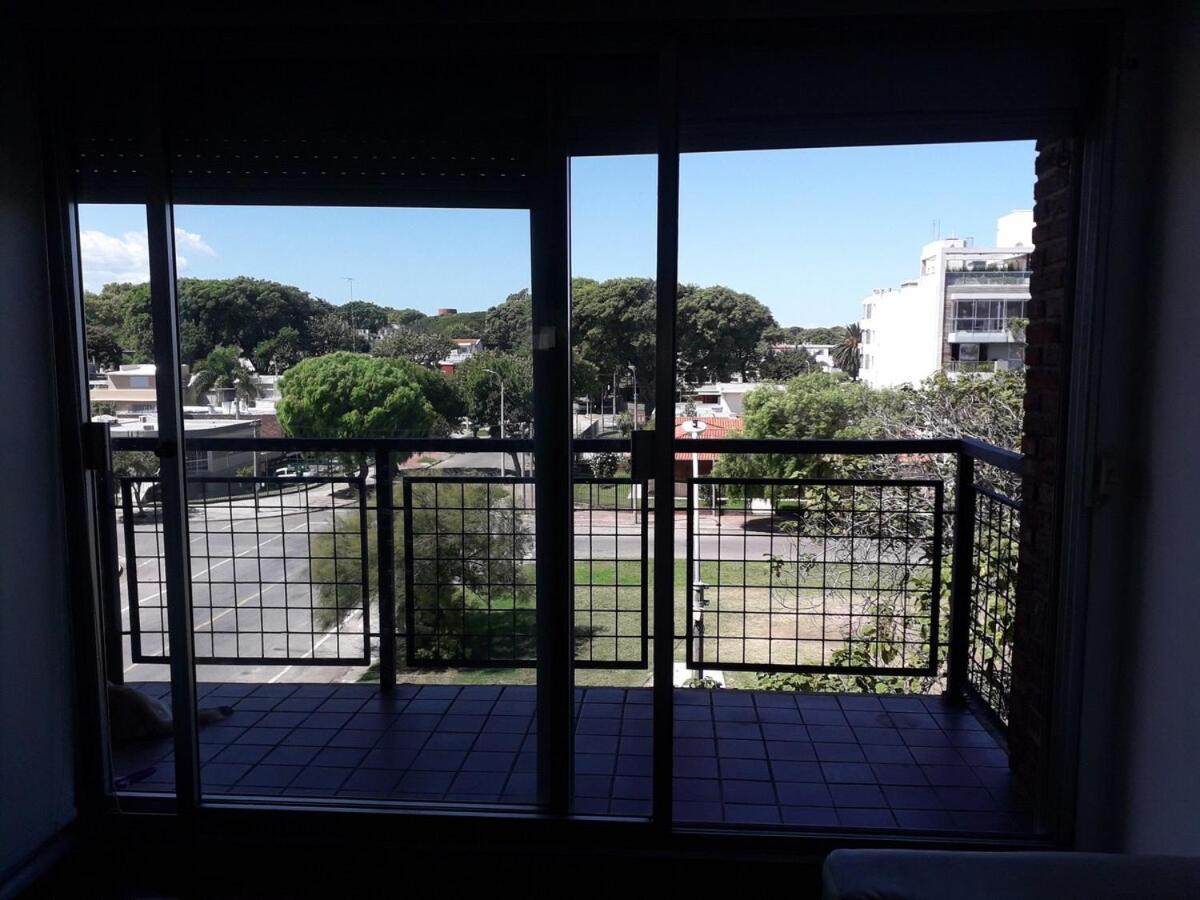 A 300 Metros Del Mar En Malvin, * Montevideo