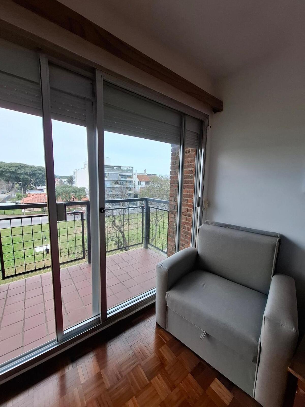A 300 Metros Del Mar En Malvin, Apartment Montevideo