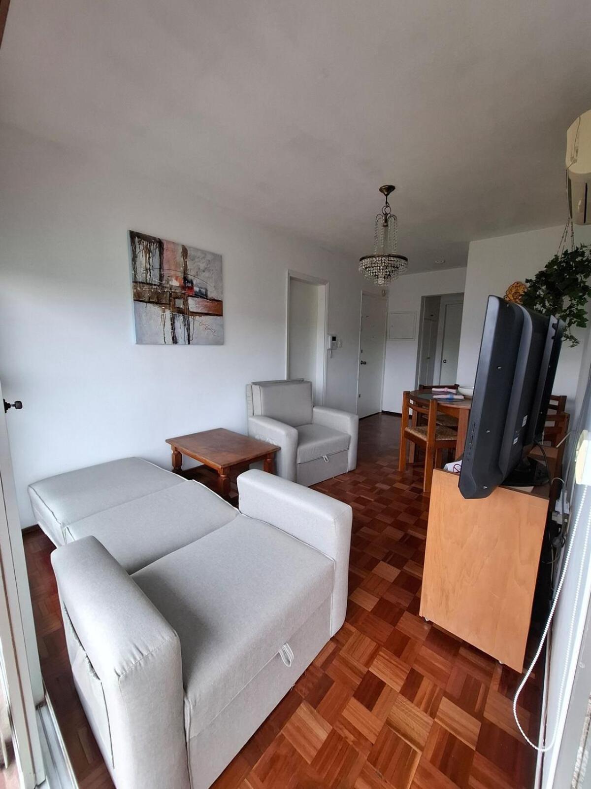 A 300 Metros Del Mar En Malvin, Montevideo