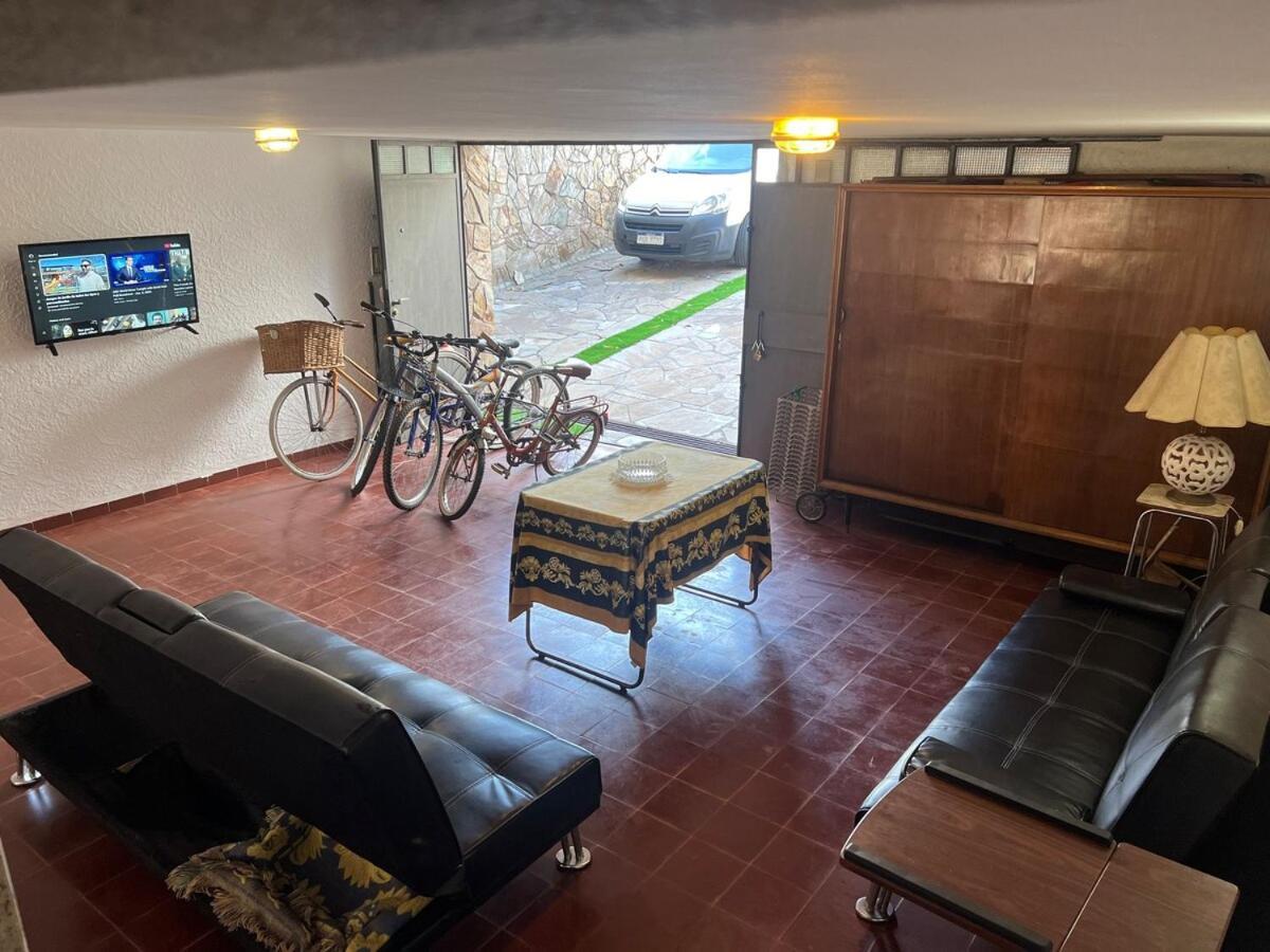Drive In House Location Carrasco 4 Beds Сasa de vacaciones Montevideo