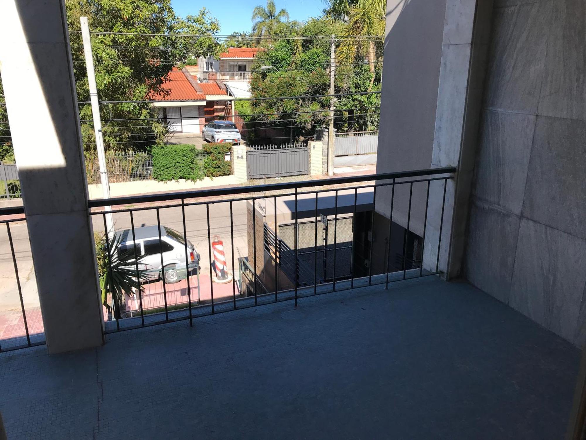 Large 2 Floors In Carrasco Сasa de vacaciones Montevideo
