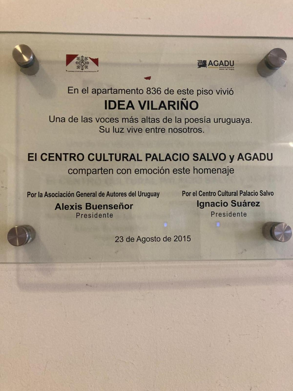 De Un En El Palacio Salvo * Montevideo