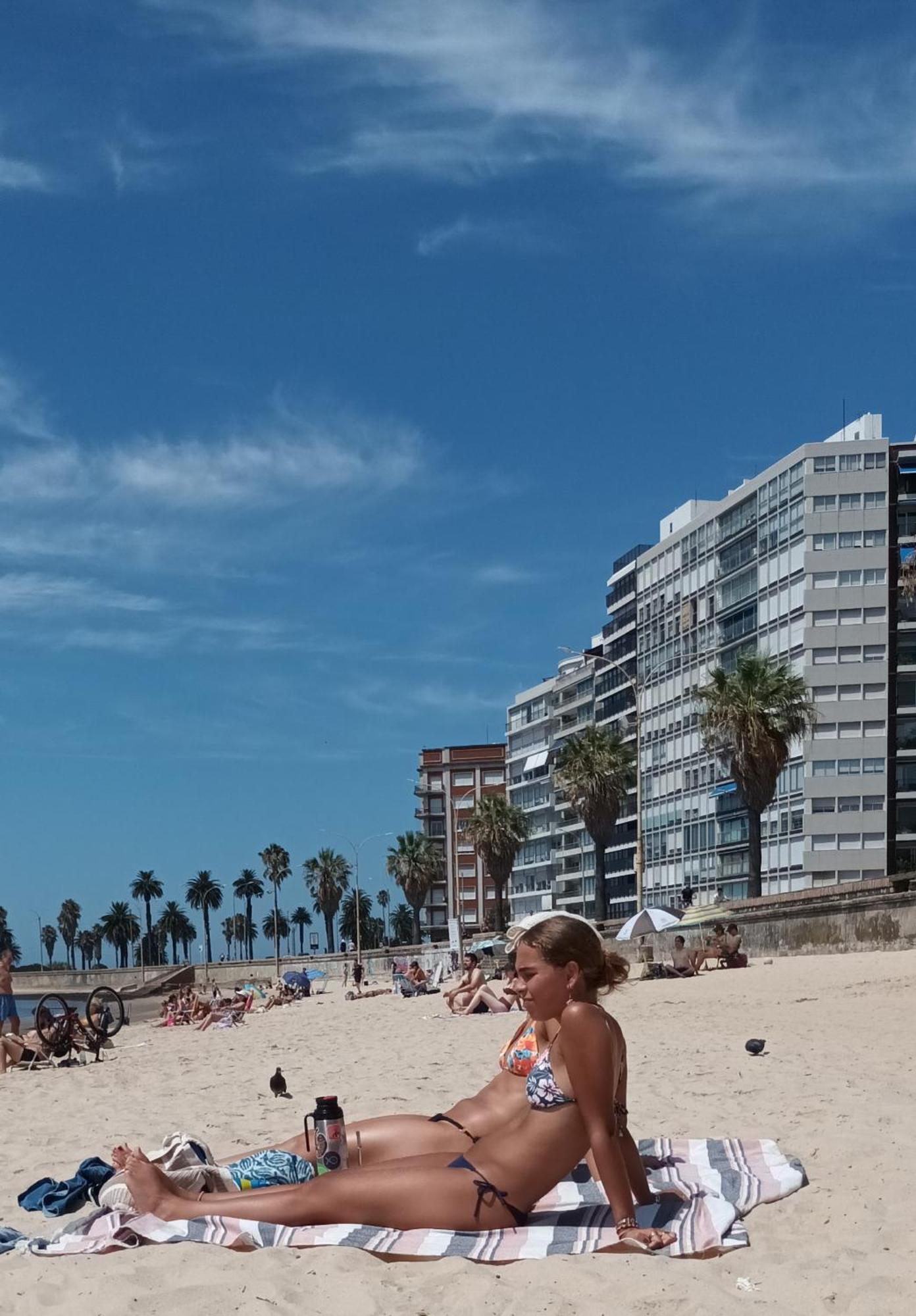 Private In Beautiful Bed and breakfast Montevideo
