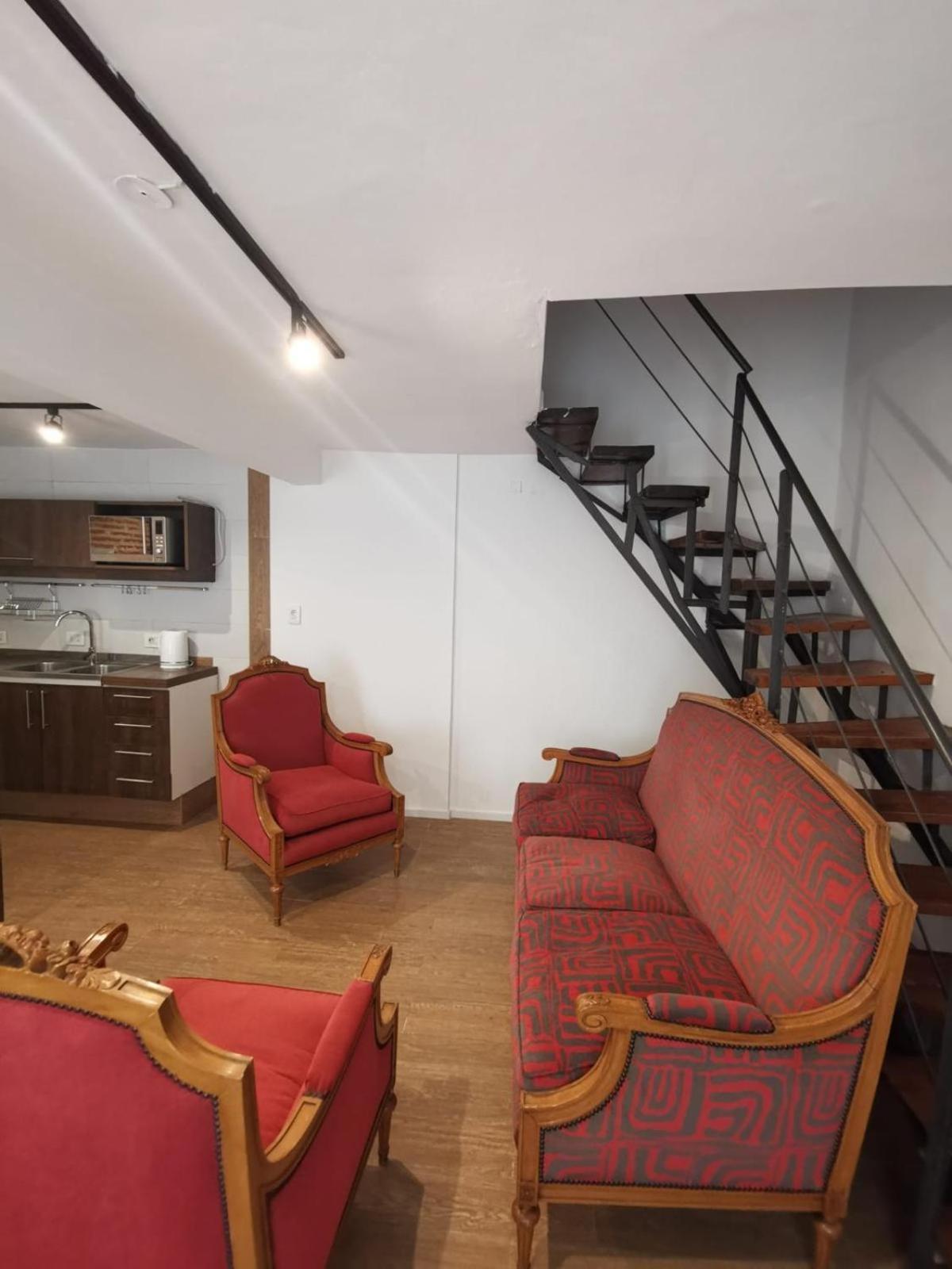 En Peatonal Ciudad Vieja Apartamento