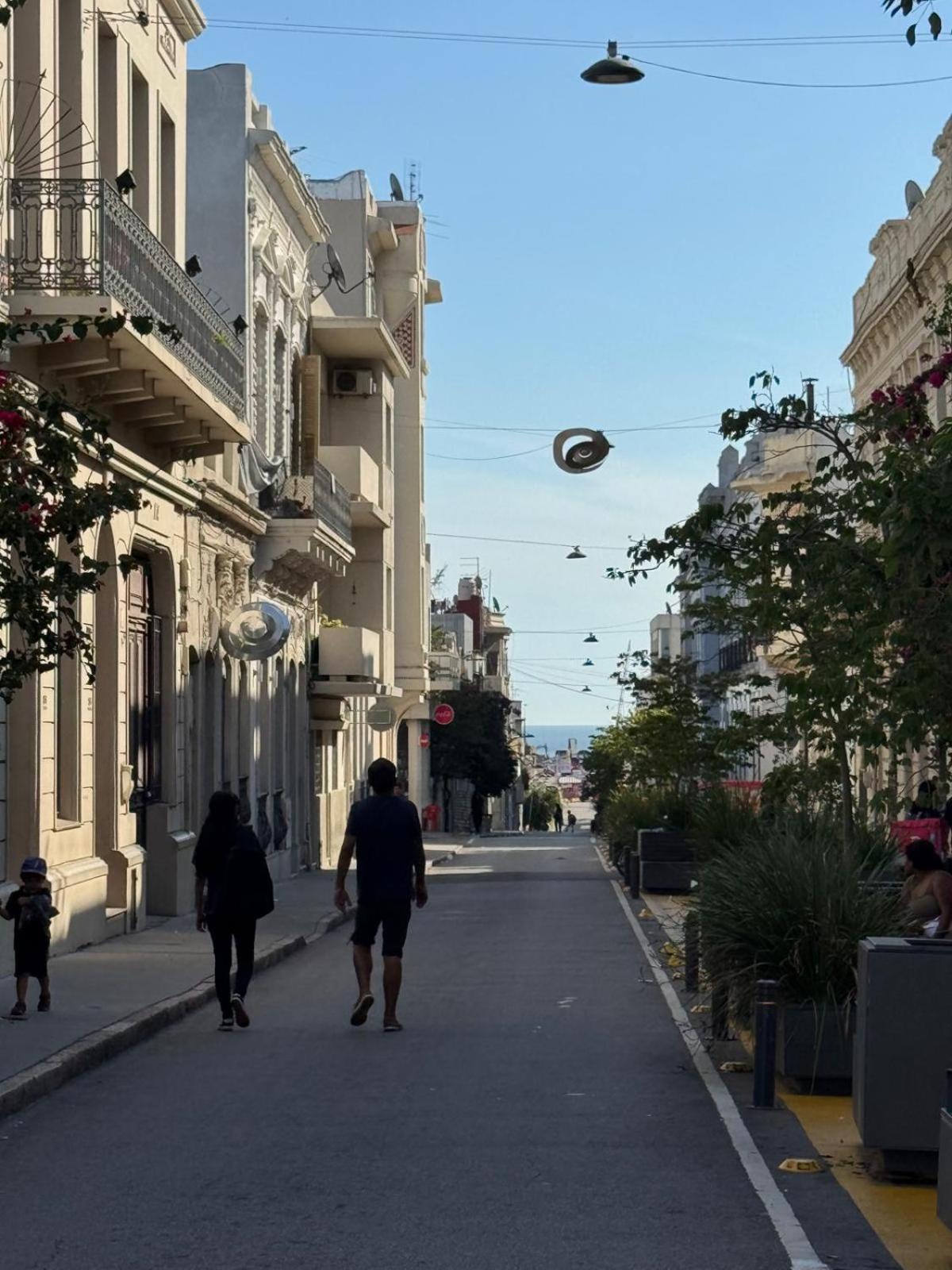 En Peatonal Ciudad Vieja *