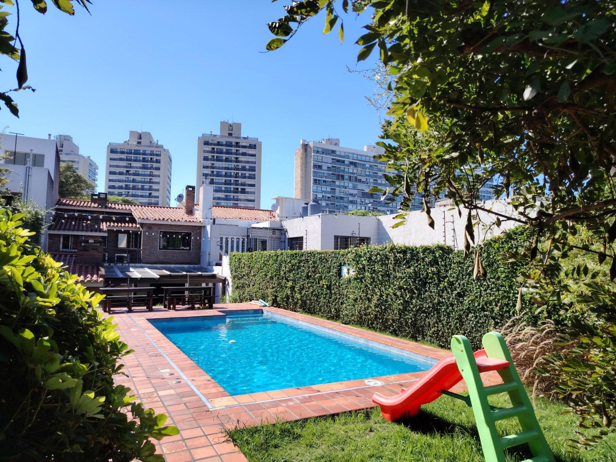 Espectacular Casa De 4 Y 5 Banos 12 Personas, En La Mejor Zona De