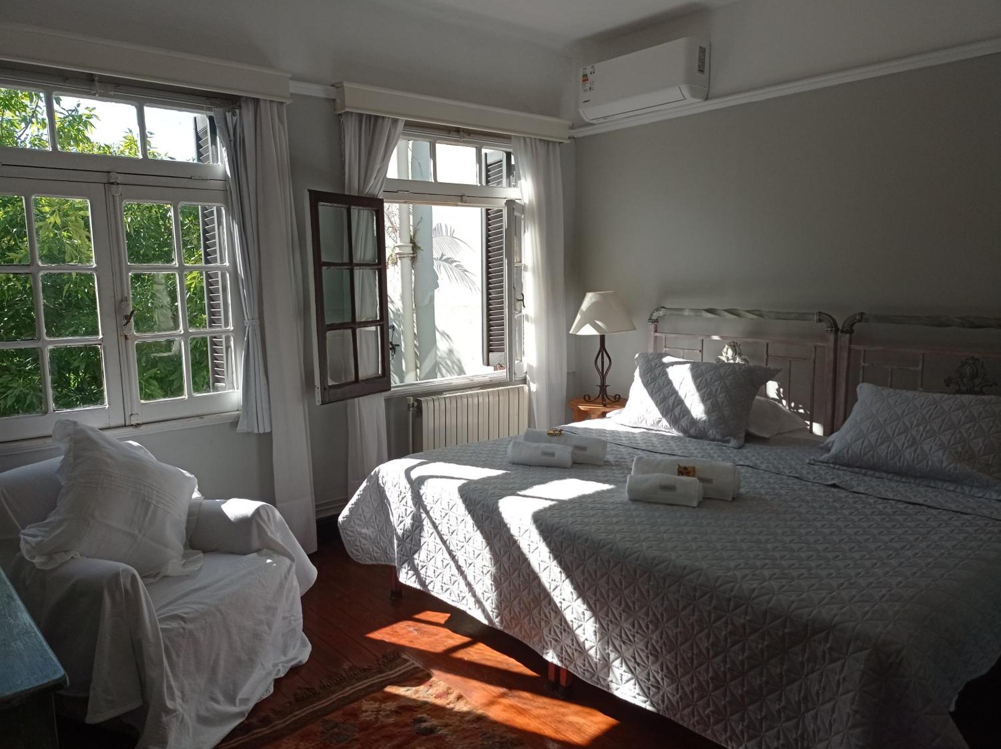 Casona De Estilo Ingles Habitación en casa particular Montevideo