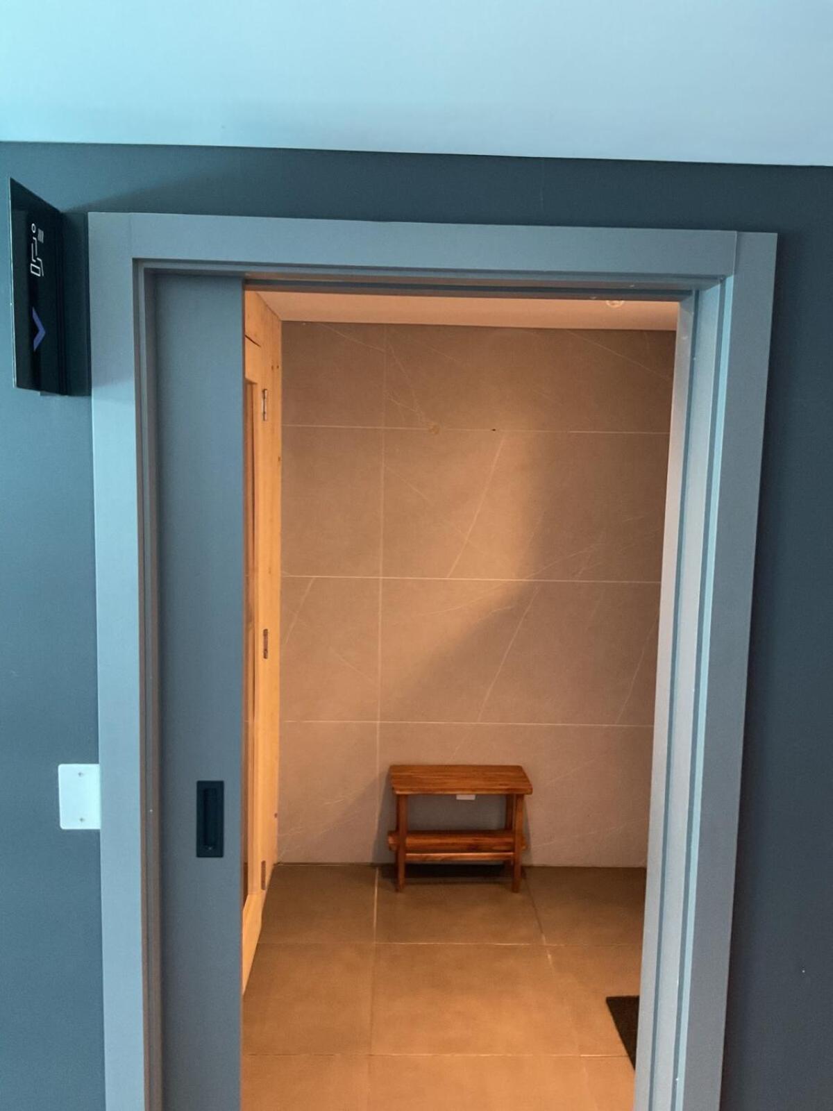 1 Modern Equipped Bedroom Apartamento *