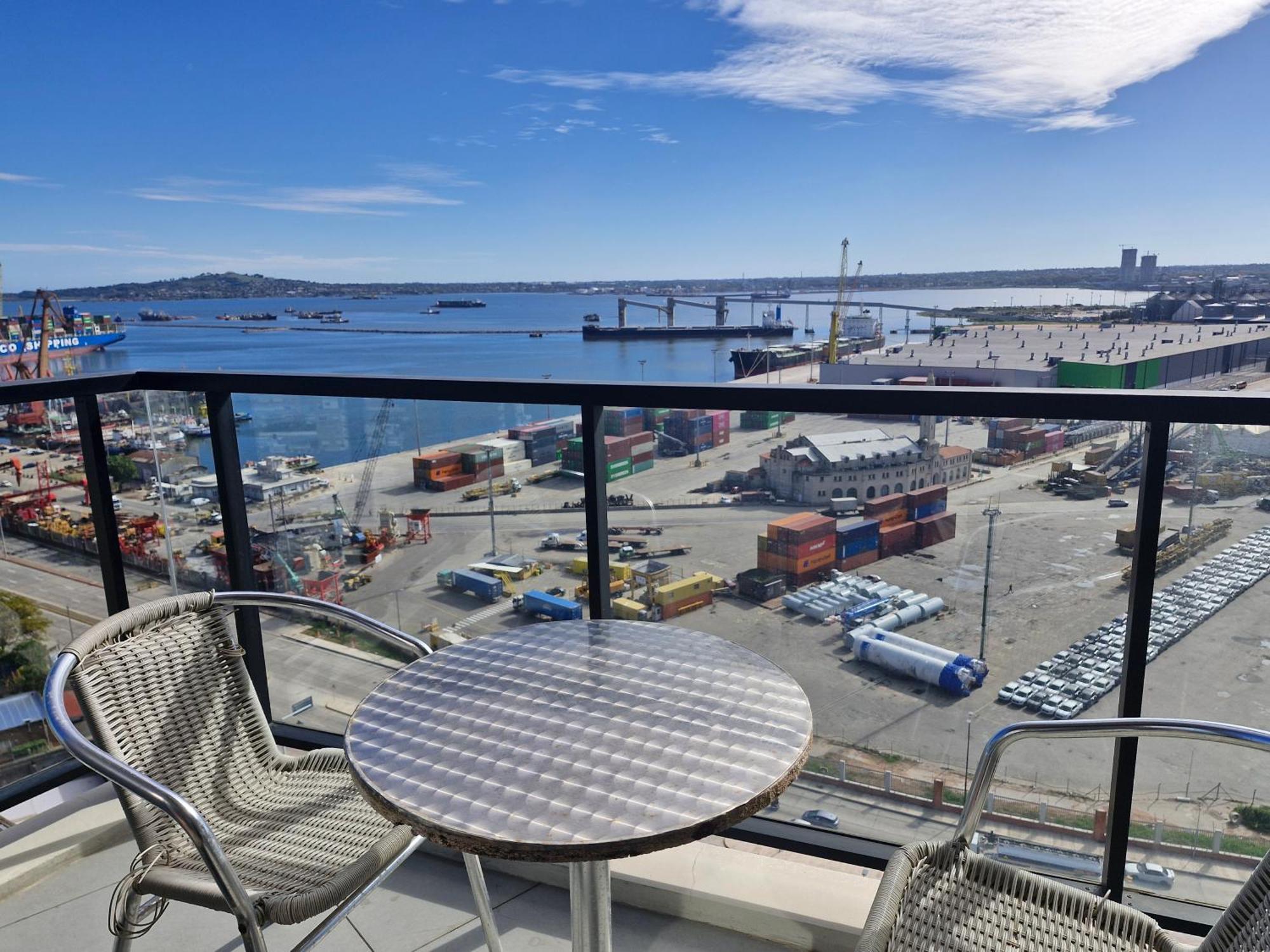 Apartamento De Gran Nivel, Excelente Vista Montevideu