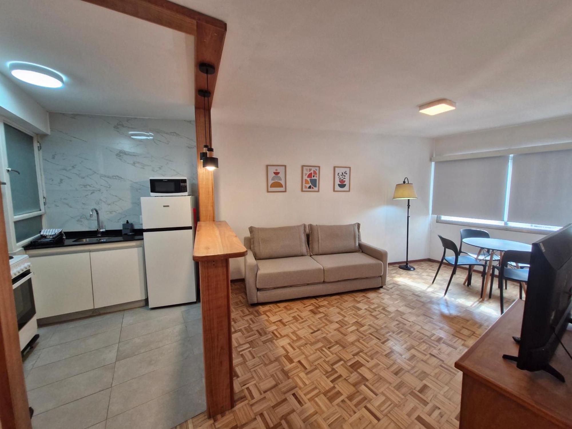Apartamento En El Casco Antiguo, Excelente Ubicacion *