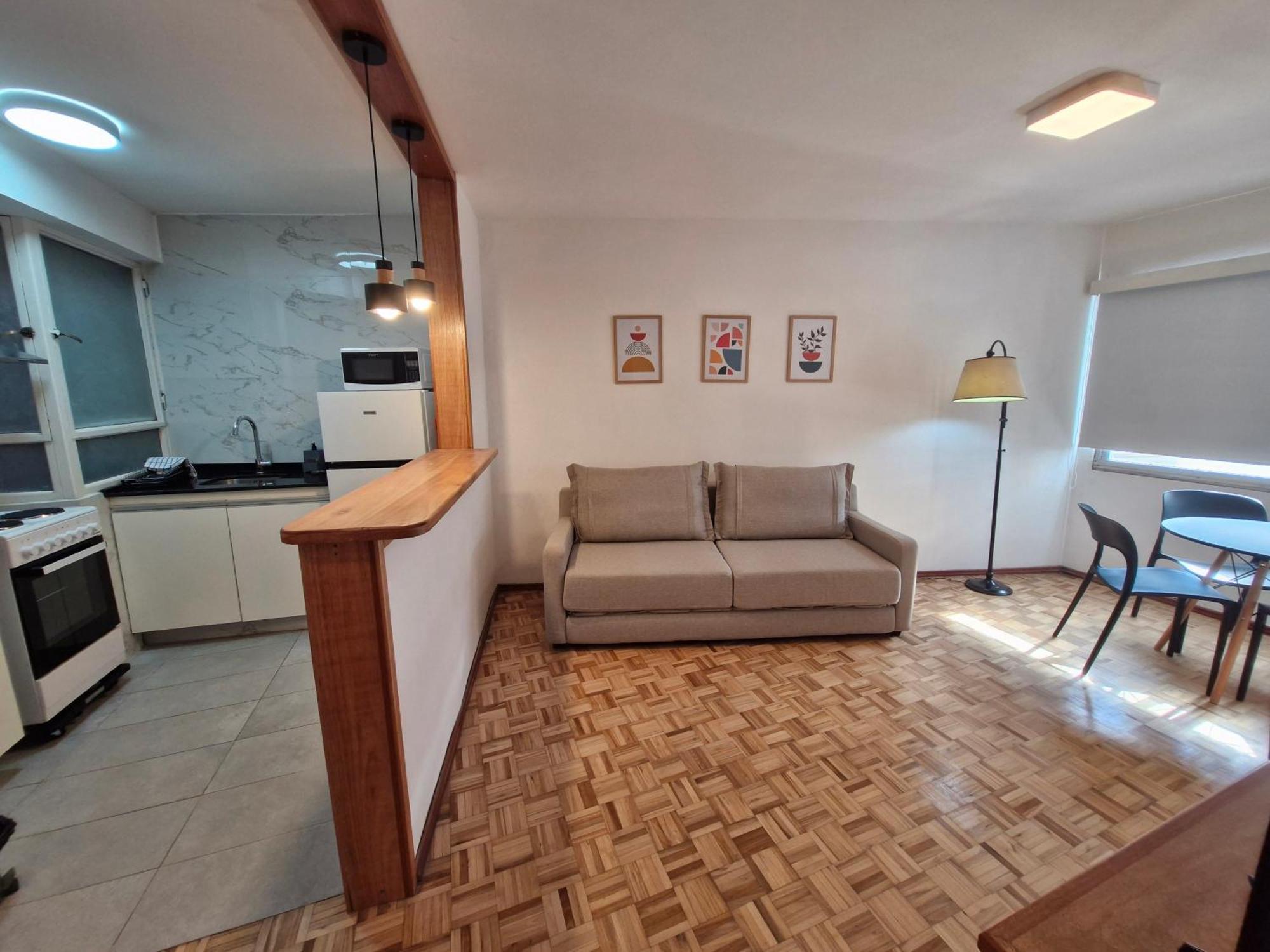 Apartamento En El Casco Antiguo, Excelente Ubicacion *