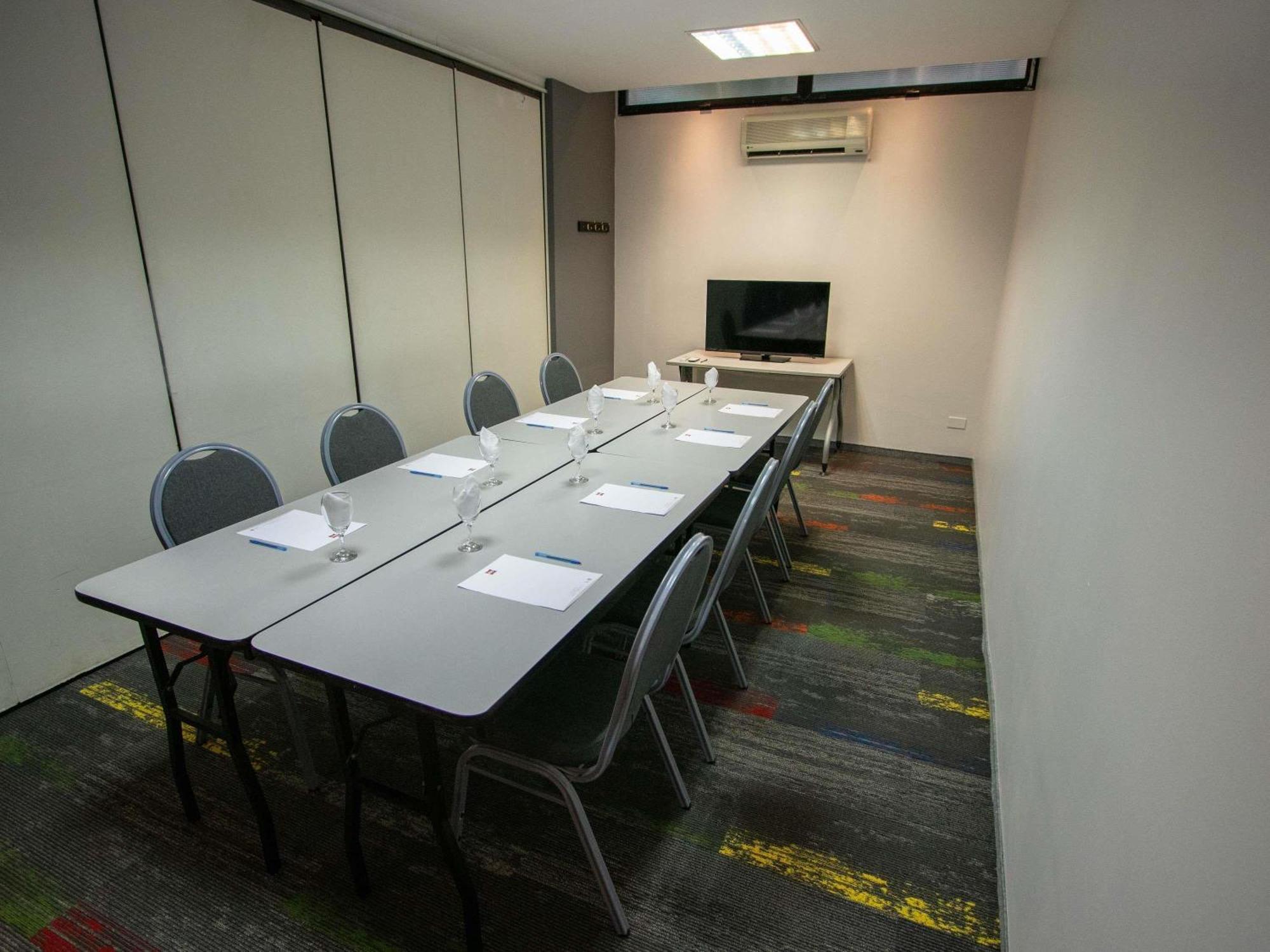 Hotel Ibis Rambla Montevideo