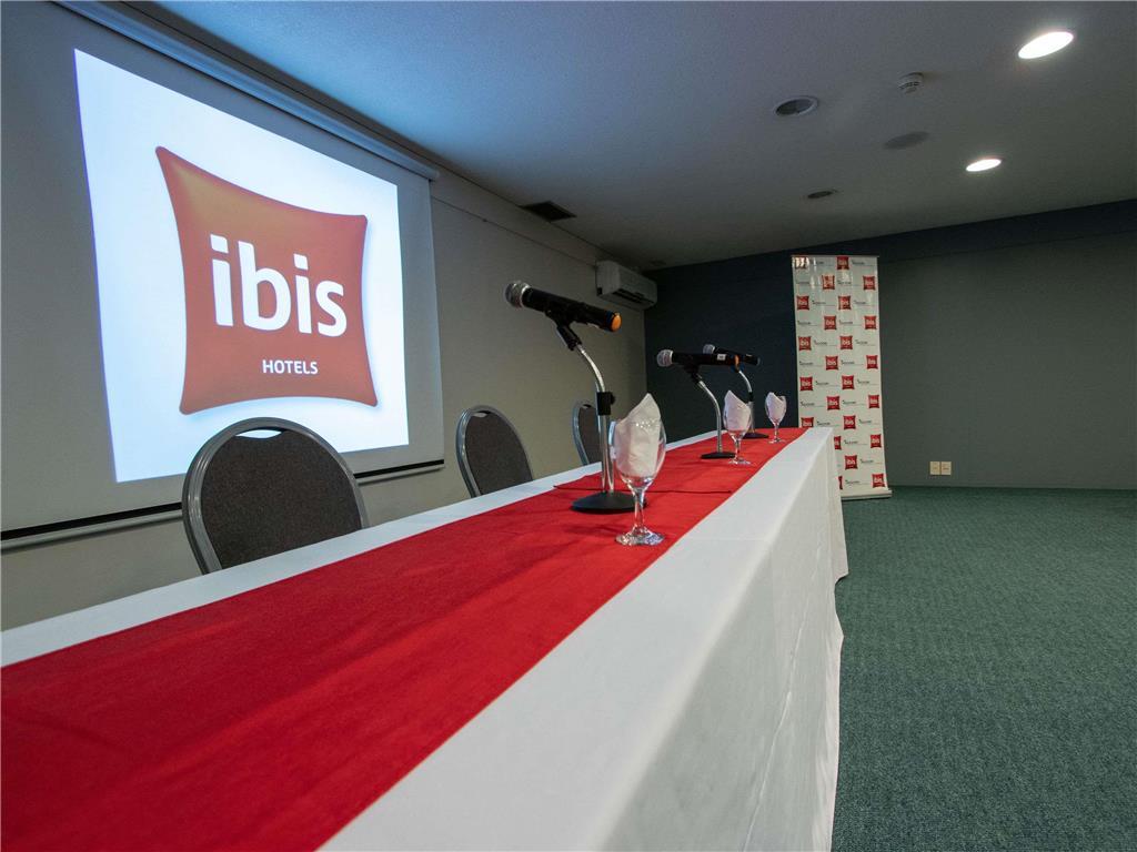 Ibis Rambla Hotel 3*