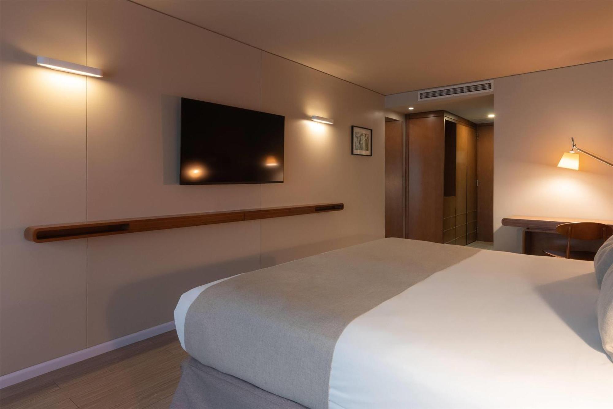 Hotel Dazzler By Wyndham 4*