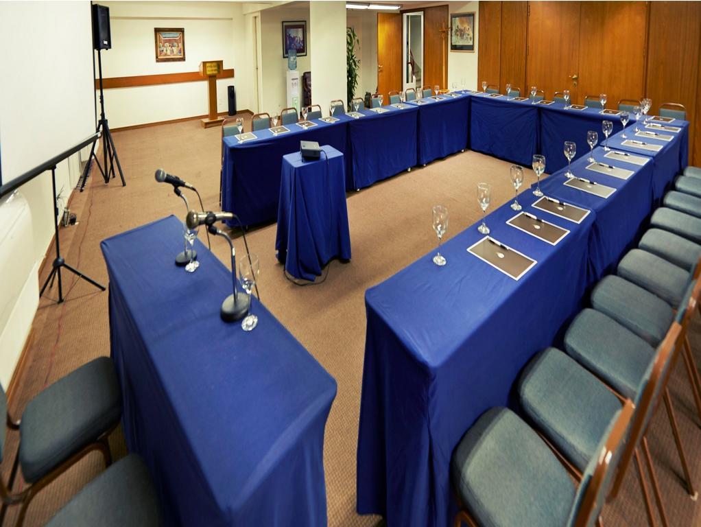 Balmoral Plaza Hotel 4*