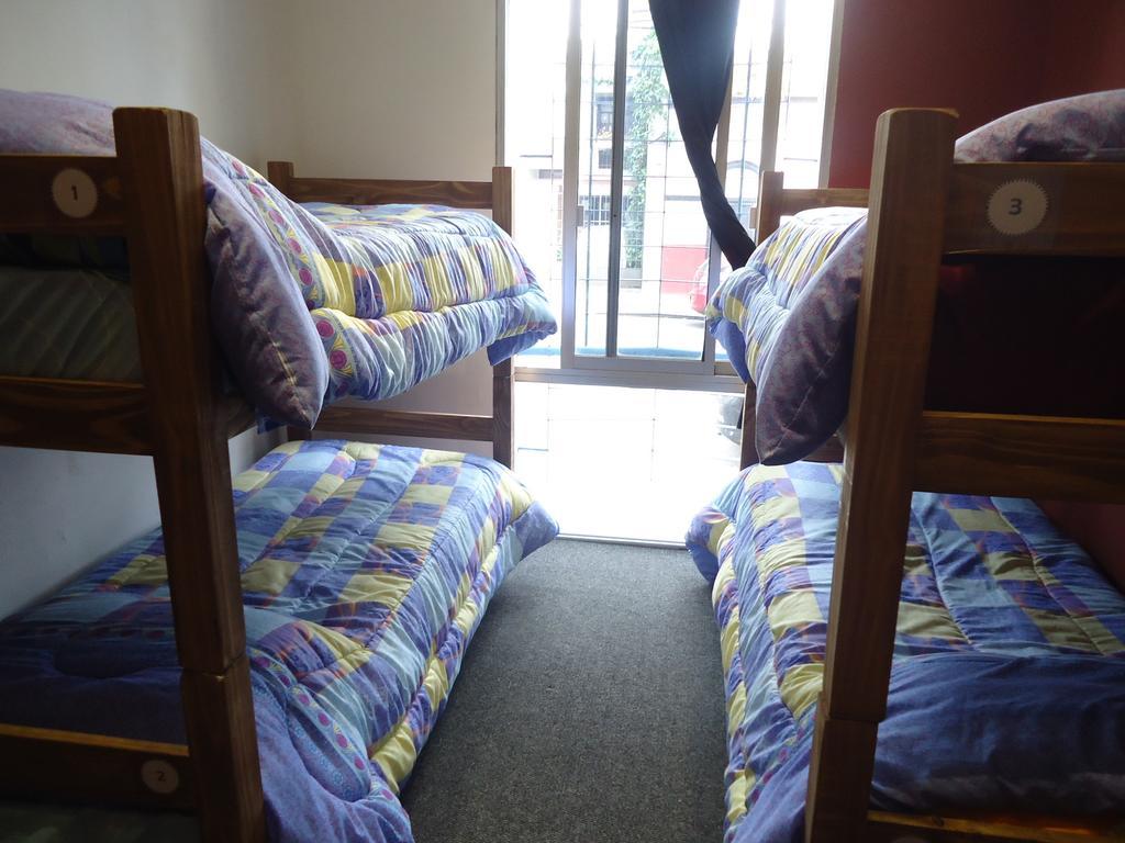 Tazu Hostel (Adults Only)