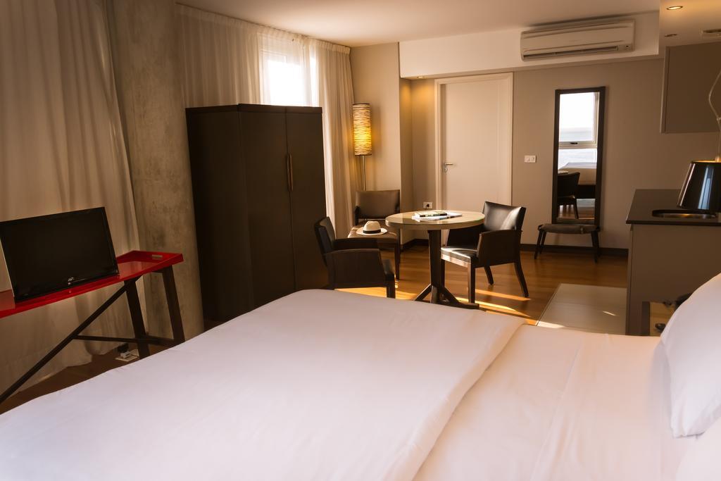 Axsur Design 4* Montevideo