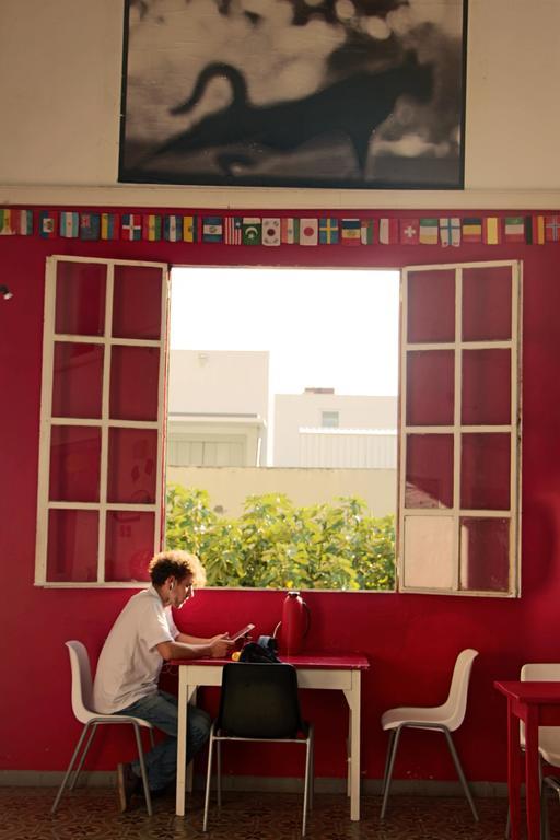 Hostal Contraluz Arthostel Montevideo