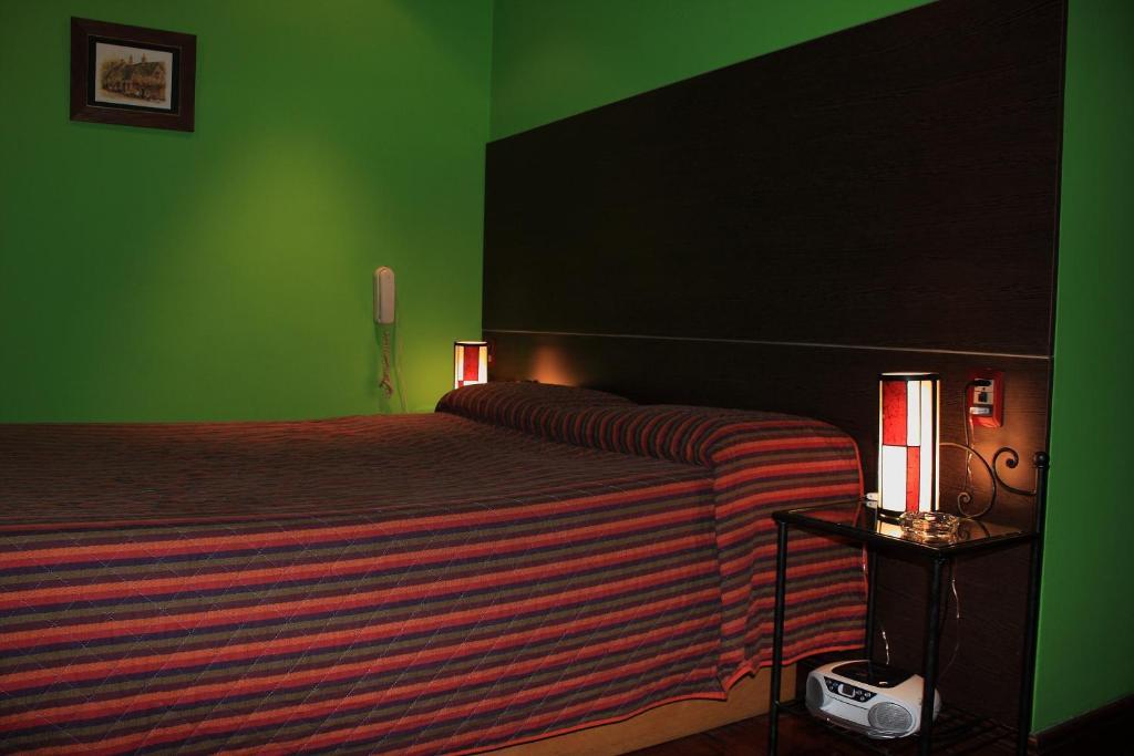Iberia Hotel 2*