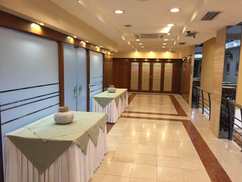 Hotel Crystal Palace 4*