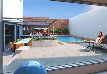Regency Way Hotel