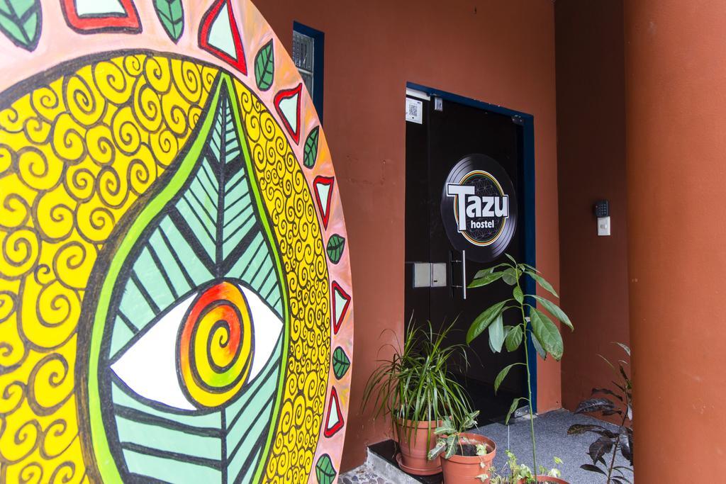 Tazu Hostel (Adults Only)