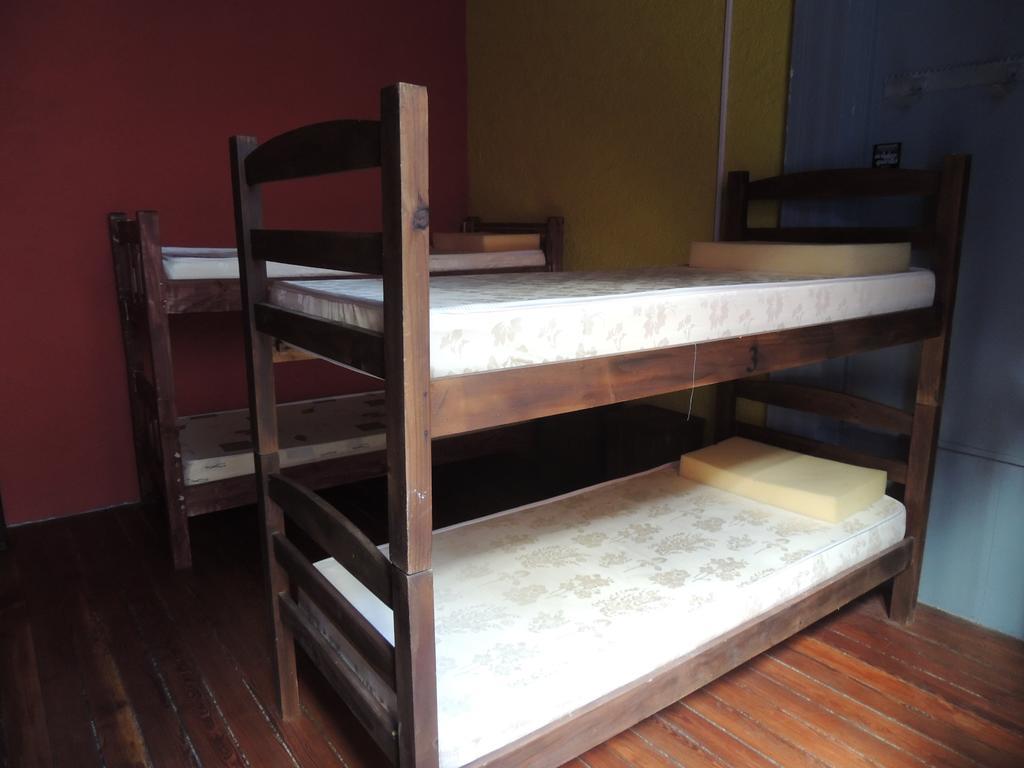 Aca Me Quedo Hostal Montevideo
