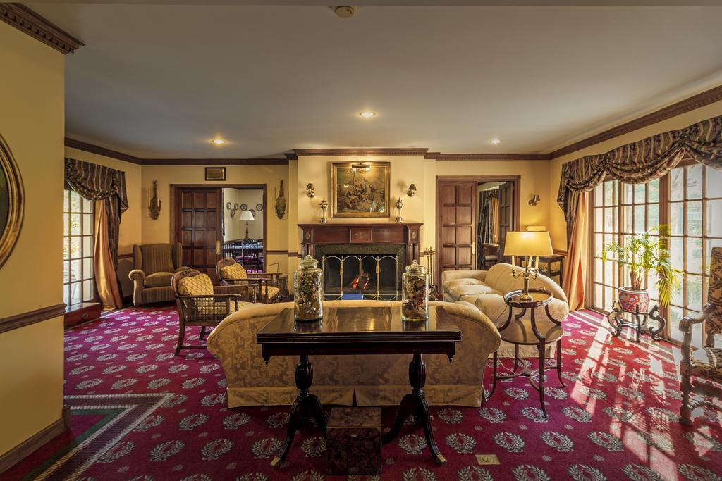 Hotel Belmont House