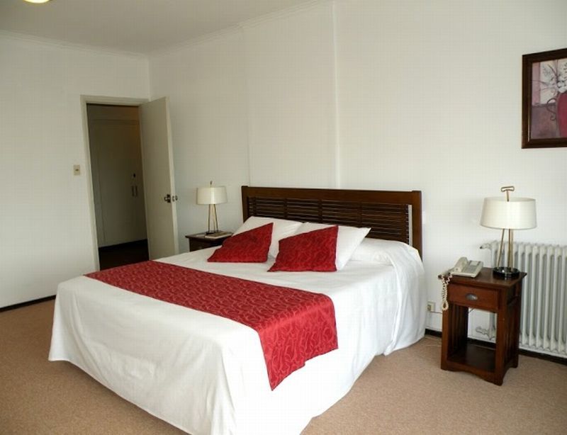 Lancaster Hotel