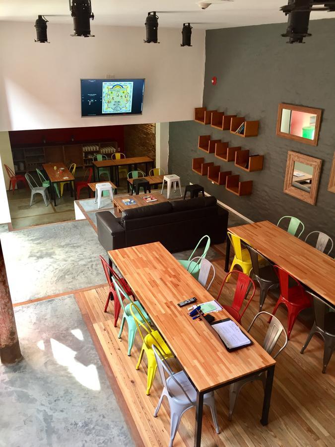 Circus Hostel&hotel Montevideo