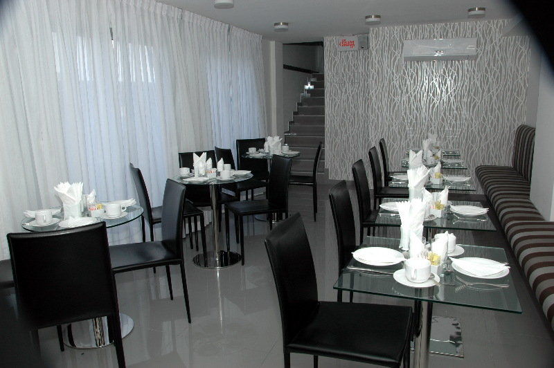 Hotel Palm Plaza