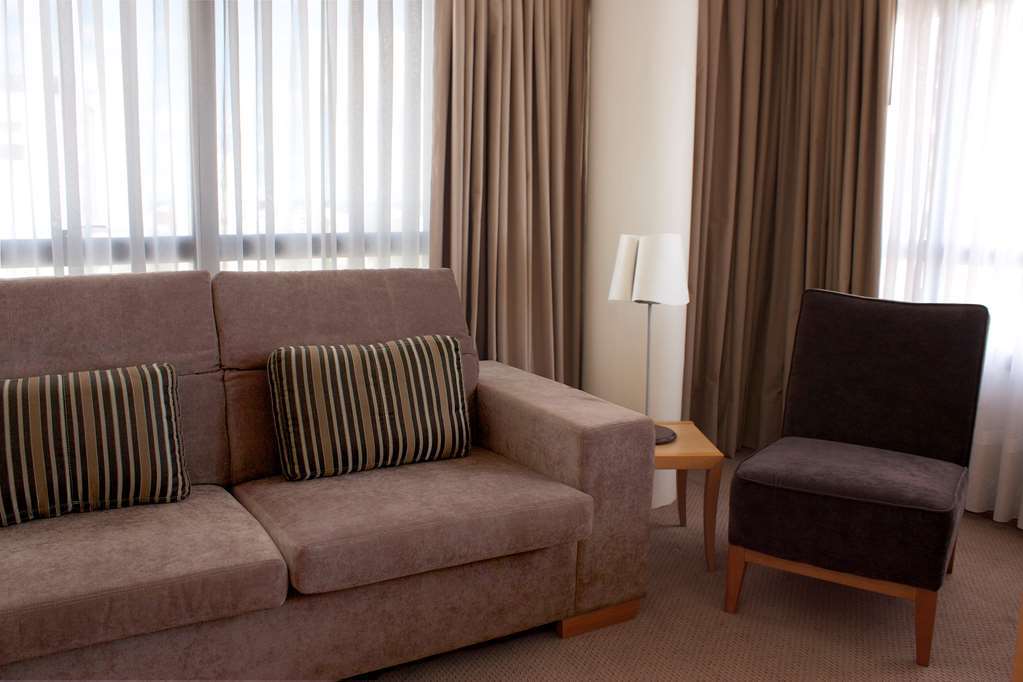Tryp Hotel 4*