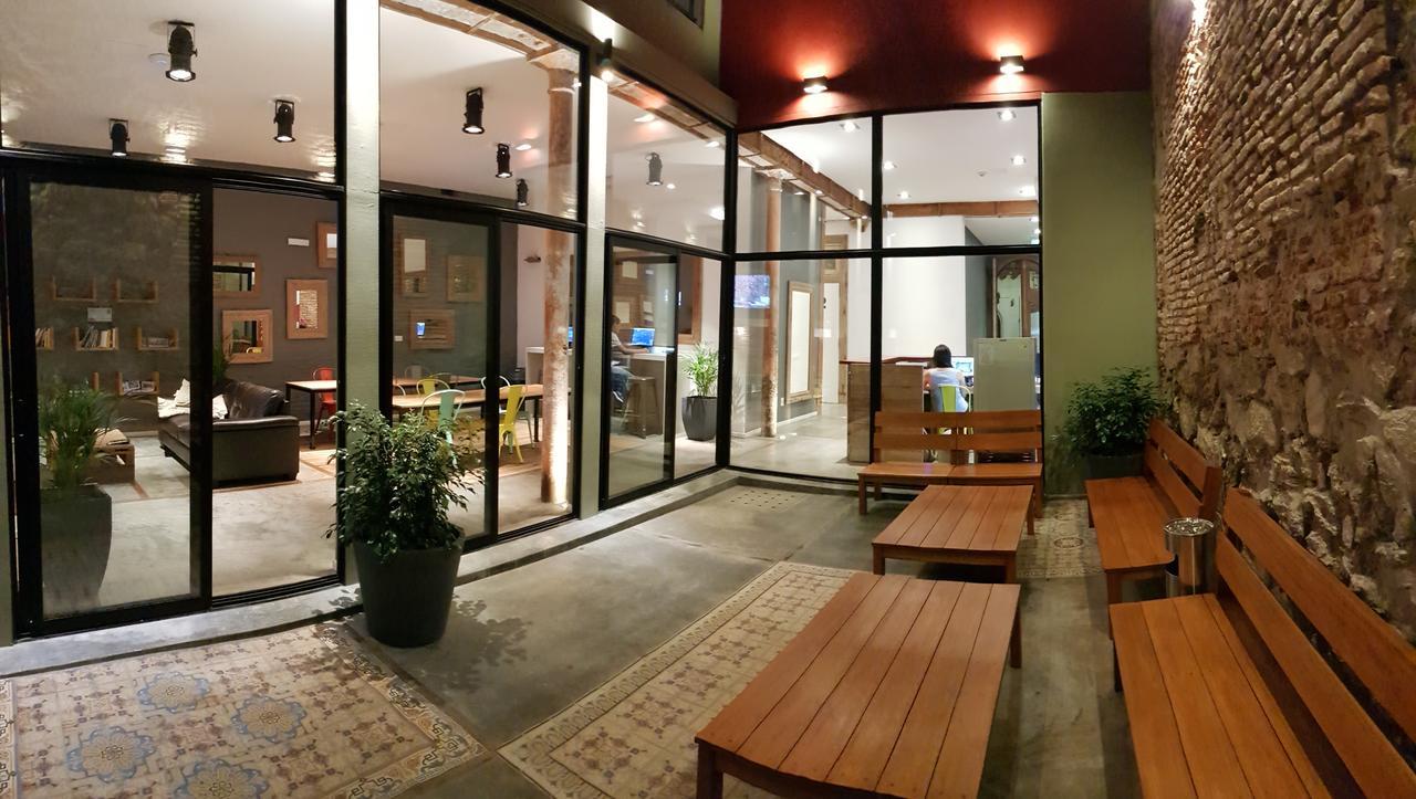 Hostal Circus Hostel&hotel Montevideo