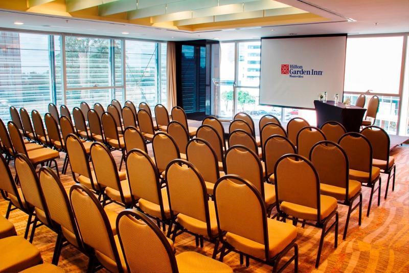 Hilton Garden Hotel 4*