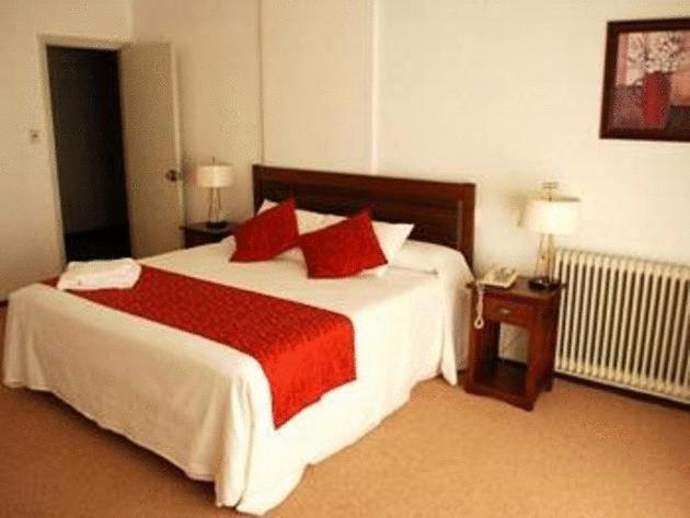 Lancaster Hotel 3*