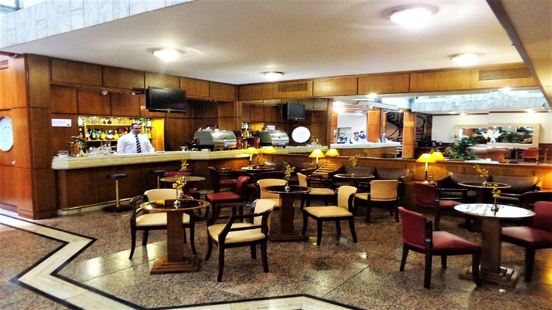 Hotel Balmoral Plaza